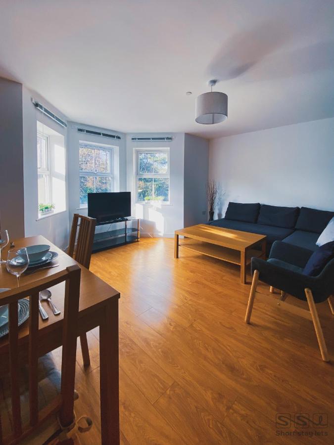Manor Apartments Bournemouth Bagian luar foto